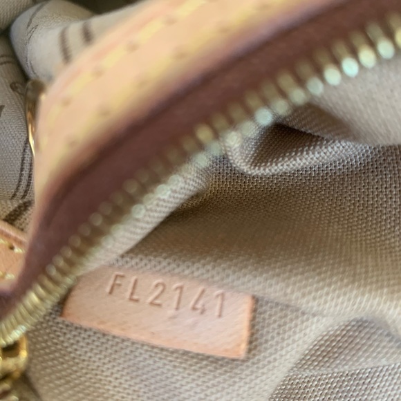 Louis Vuitton Delightful MM - Picture 12 of 16